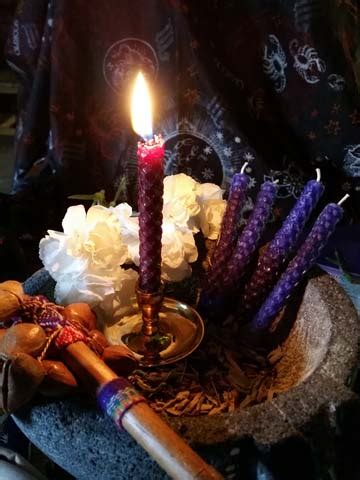 Harnessing the Power of Astonishingly Black Divination Lights for Personal Growth